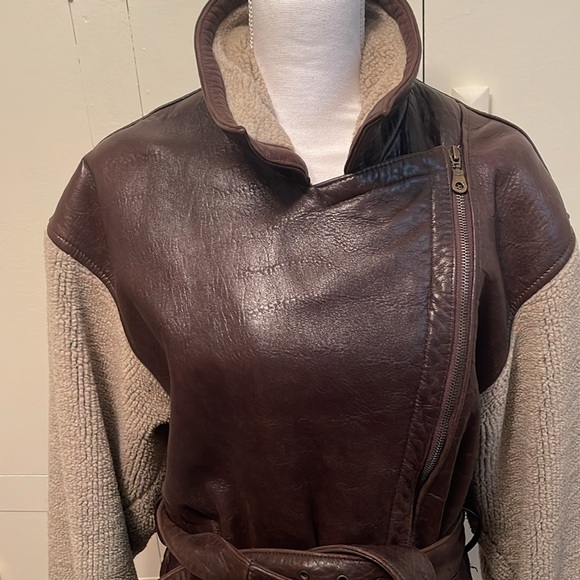 Designer coat - Picture 5 of 7